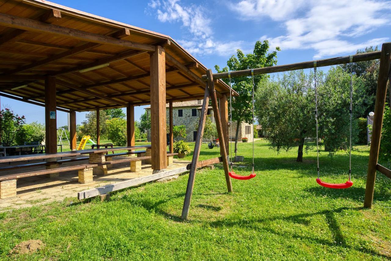Agriturismo Le Terre Del Casale アッシジ エクステリア 写真