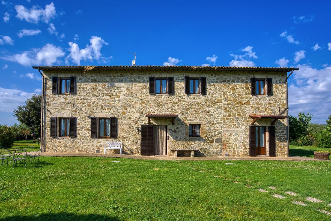 Agriturismo Le Terre Del Casale アッシジ エクステリア 写真