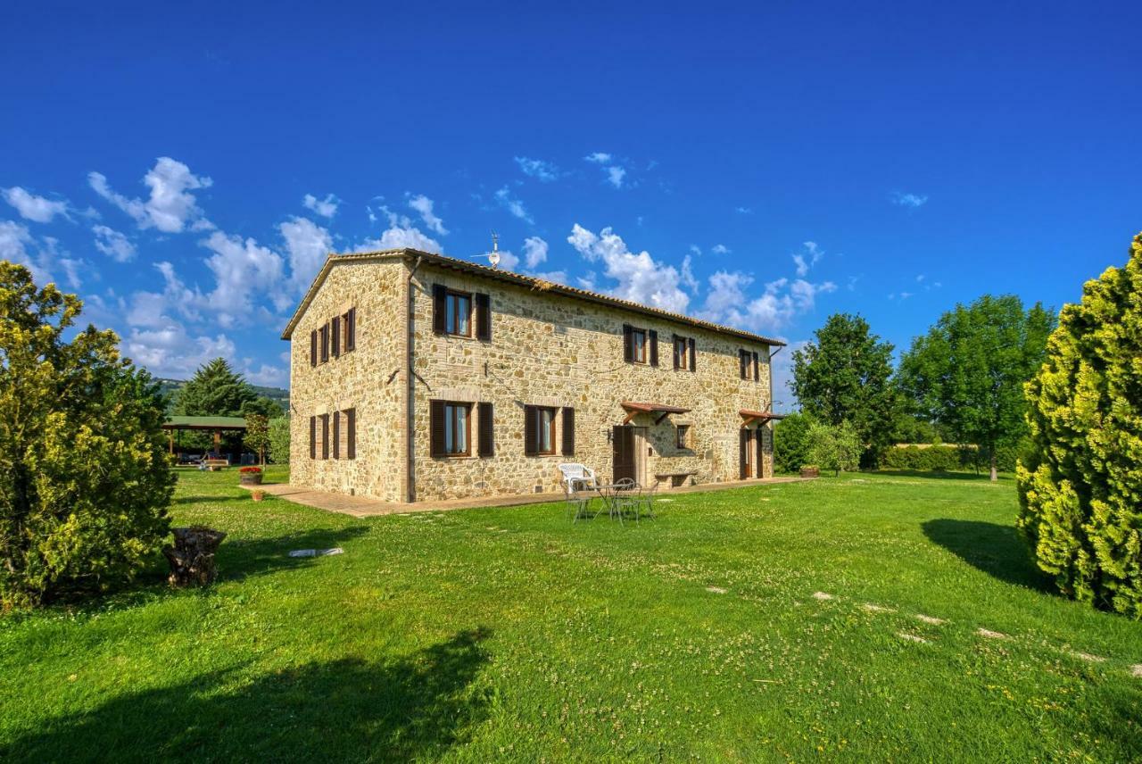Agriturismo Le Terre Del Casale アッシジ エクステリア 写真