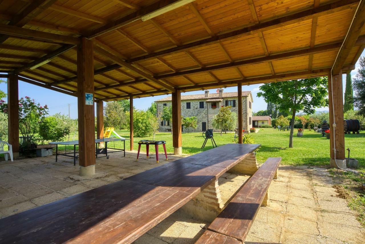 Agriturismo Le Terre Del Casale アッシジ エクステリア 写真
