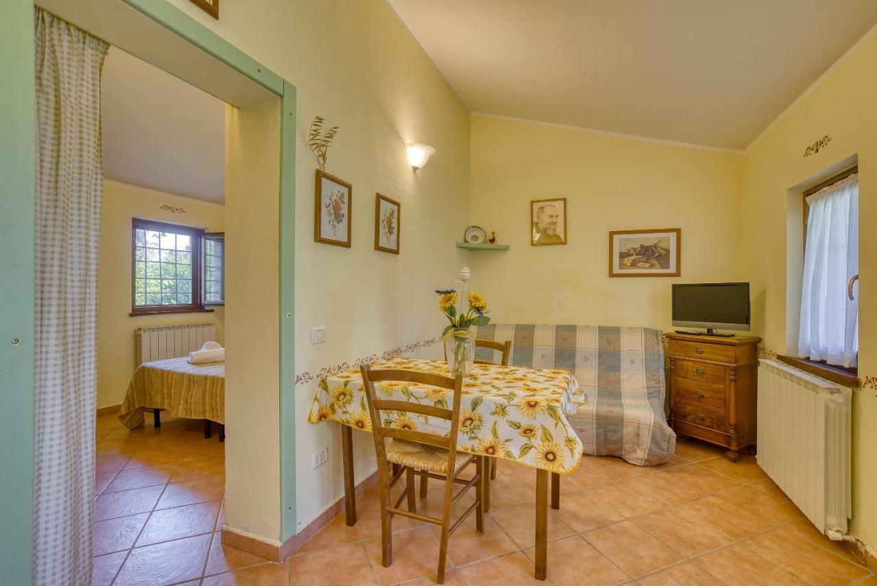 Agriturismo Le Terre Del Casale アッシジ エクステリア 写真